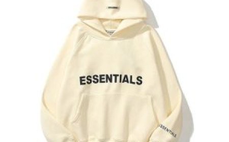 Essentials Hoodie – Relaxed Fit Streetwear