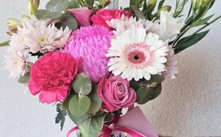 Experience the Art of Gifting with Fresh Flowers by Blossom By Daisy