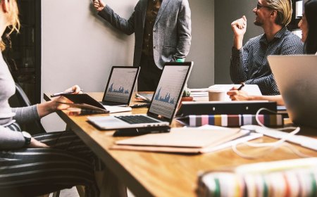 Rent a Laptop in Pune | Best Laptop Rentals for Work & Study – IndiaRentalz