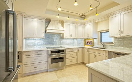 Buy Kitchen Cabinets vs. Customizing: Which Option Is Best?