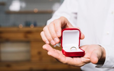 Are Men’s Ear Piercings Still in Style? 2025 Fashion Verdict